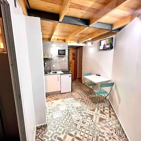 L5 Duplex Studio With Balcony! 2'from The Metro