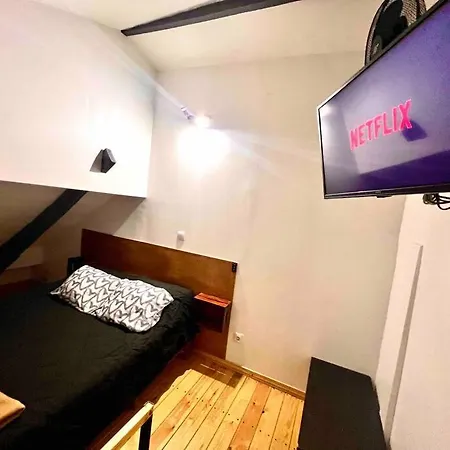 L5 Duplex Studio With Balcony! 2'from The Metro *