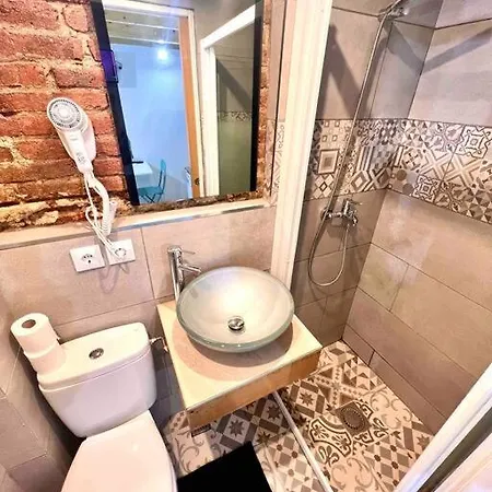 Апартаменты L5 Duplex Studio With Balcony! 2'from The Metro Барселона