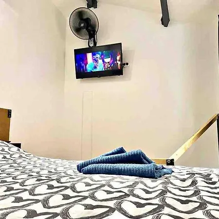 L5 Duplex Studio With Balcony! 2'from The Metro *